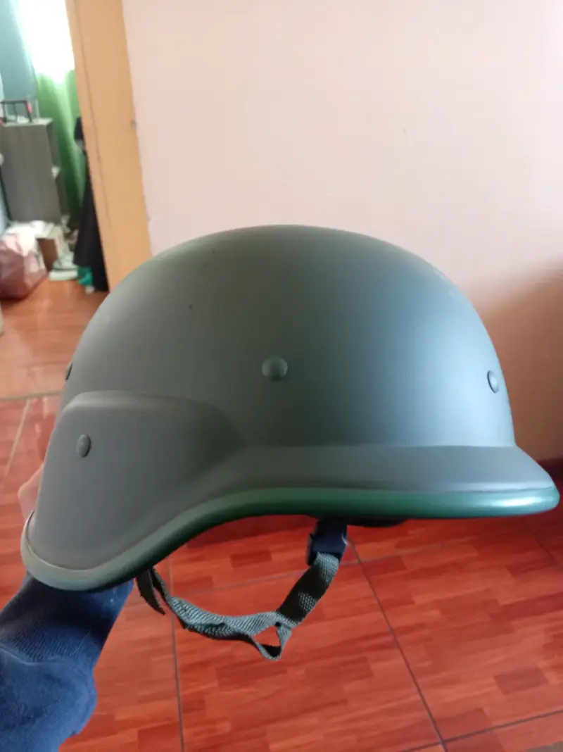 Casco militar verde - 1