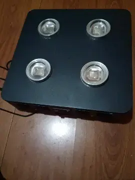 Luz LED de cultivo cuadrada - 1