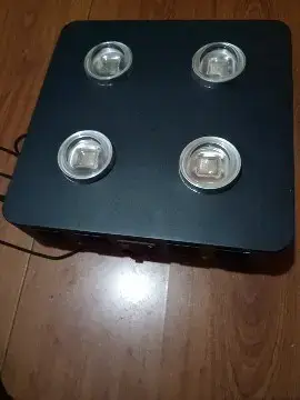 Luz LED de cultivo cuadrada - miniatura 1