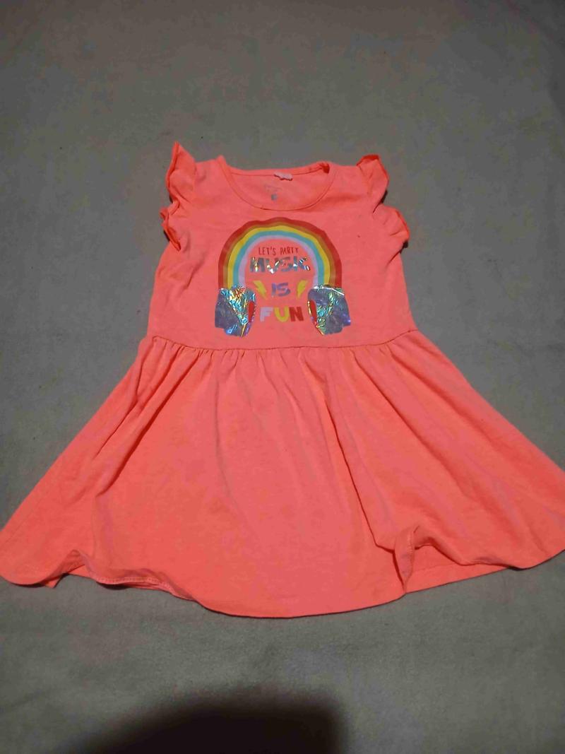 Vestido infantil coral con arcoíris - 1
