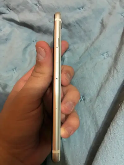 iPhone SE 2020 - miniatura 3