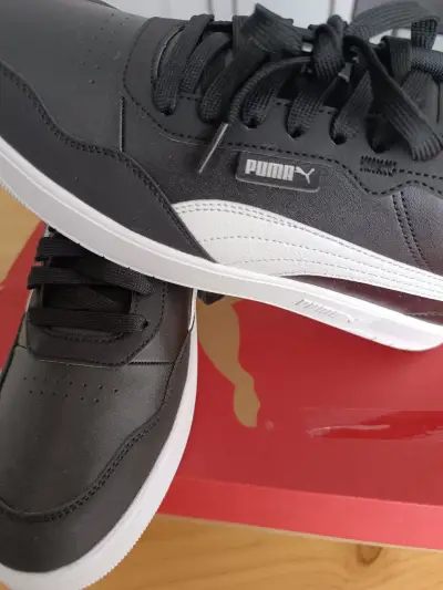 Zapatillas negras Puma nuevas 45 - miniatura 1