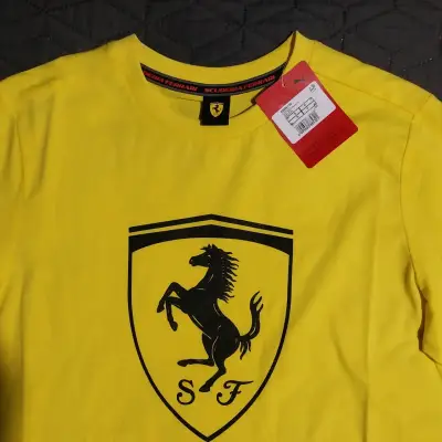 Polera amarilla Ferrari nueva "S" - miniatura 2