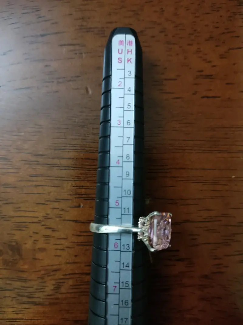Anillo con gema cuadrada rosada plata 925. - 2
