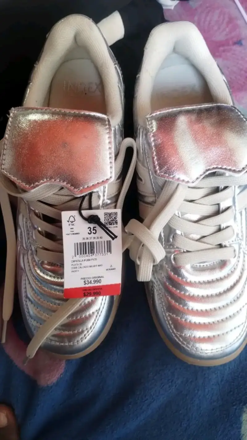 Zapatillas plateadas brillantes niña
