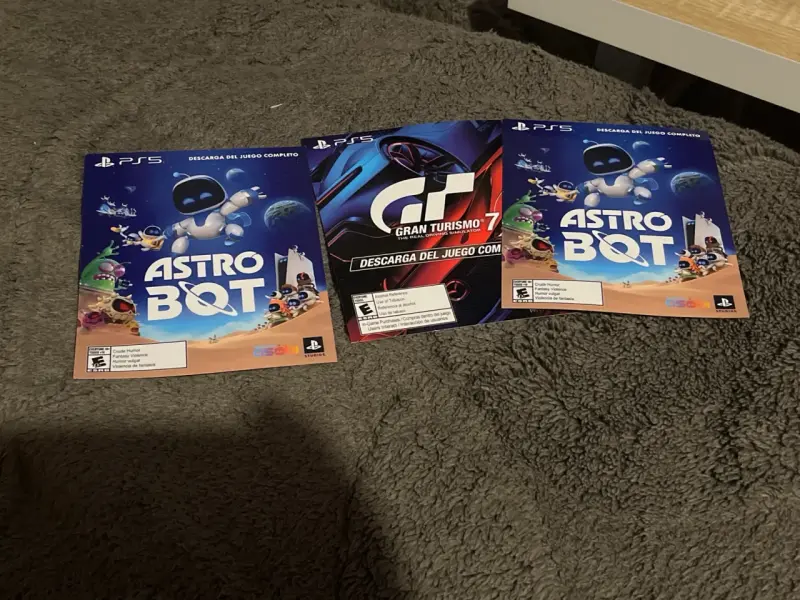 Códigos de descarga PS5 Astro Bot y Gran Turismo 7