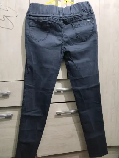 Pantalones azul oscuro mujer - miniatura 2