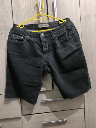 Shorts de mezclilla negros - miniatura 1