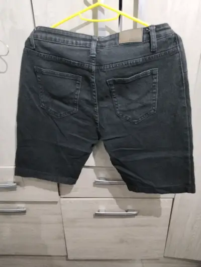 Shorts de mezclilla negros - miniatura 2