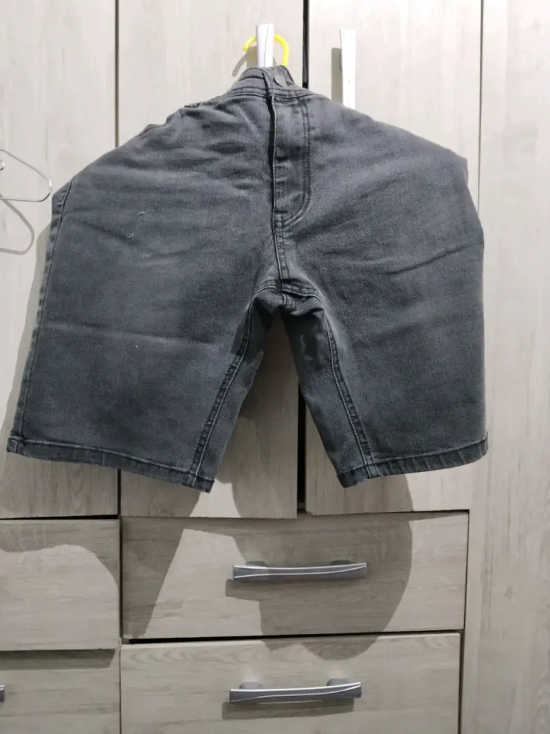 Bermudas de mezclilla gris - 1