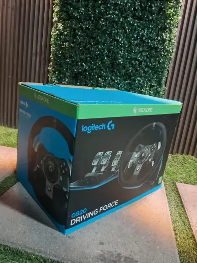 Volante y pedales Logitech G920 - miniatura 4