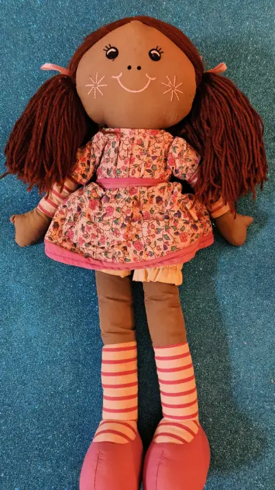 Muñeca de trapo grande - miniatura 1
