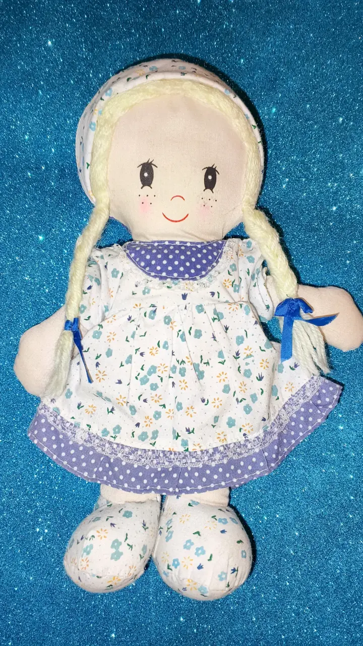 Muñeca de tela infantil - 1