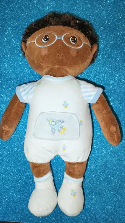 Muñeco de peluche con pijama - miniatura 1
