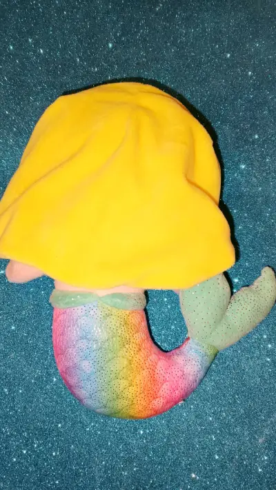 Peluche sirena arcoíris - miniatura 2