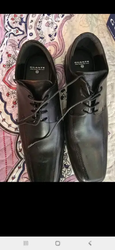 Blazer azul oscuro y zapatos de vestir - miniatura 6