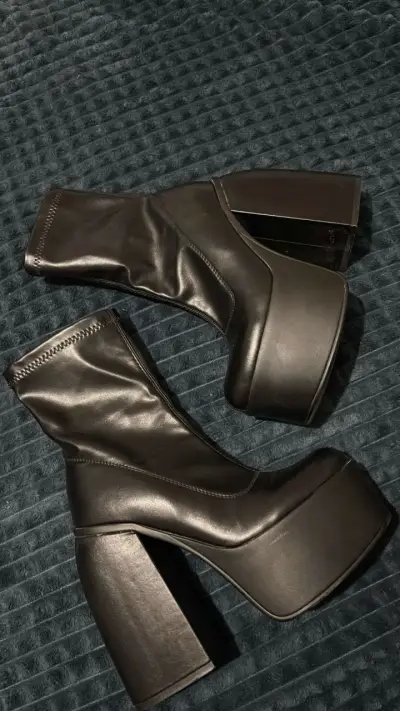Botines plataforma negros - miniatura 1