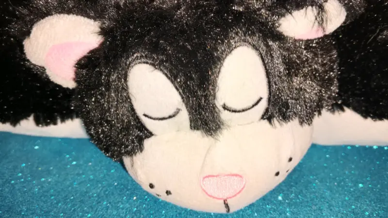 Peluche de gato negro suave - 3