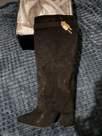 Botas negras brillantes altas - miniatura 1