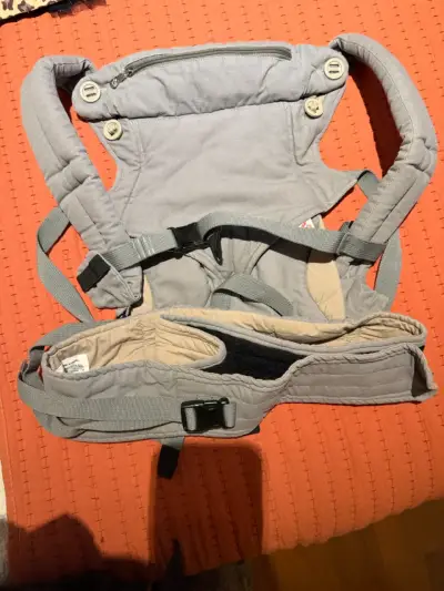 Portabebé Ergobaby 360 gris - miniatura 3