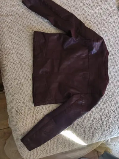 Chaqueta de cuero burdeo - miniatura 1