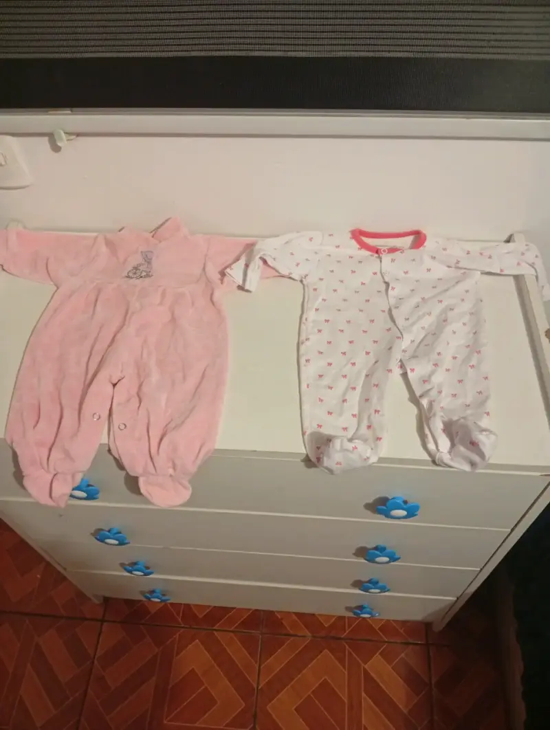 Pijama bebé con gorro y guantes - 4