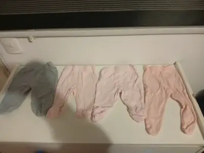 Pijama bebé con gorro y guantes - miniatura 5