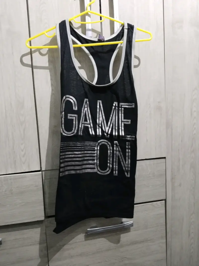 Polera deportiva negra 'Game On' - 1