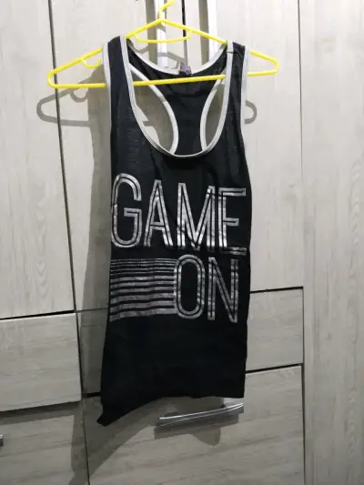 Polera deportiva negra 'Game On' - miniatura 1
