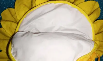 Cojín decorativo sol amarillo - miniatura 4