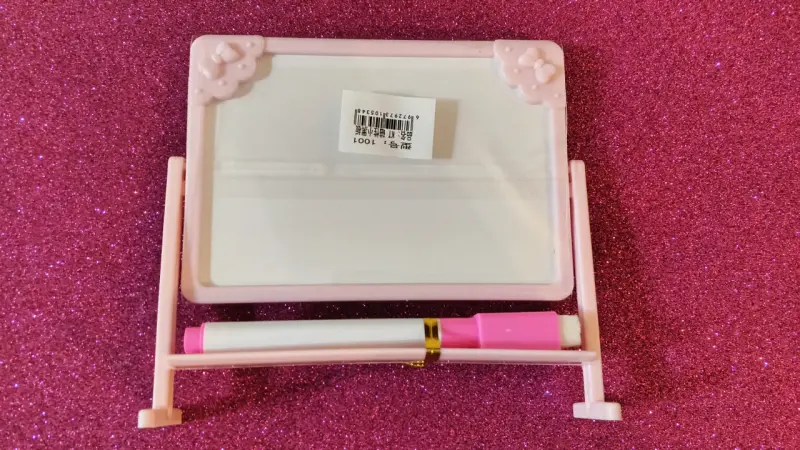 Mini Pizarra magnética Hello Kitty - 2