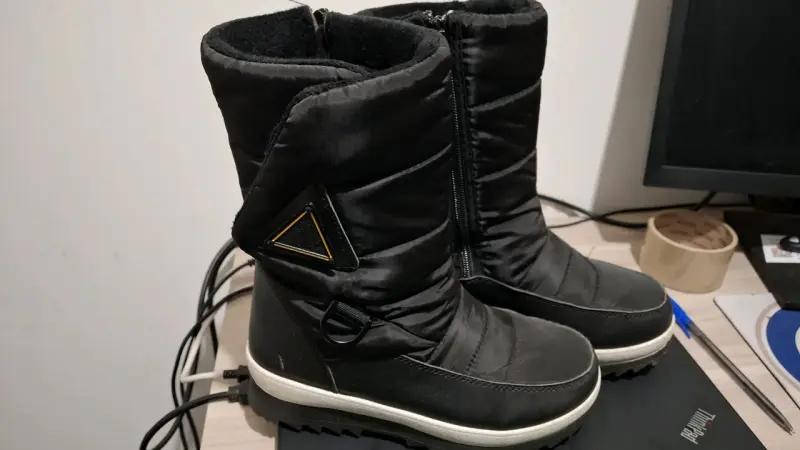 Botas negras impermeables para nieve - 1