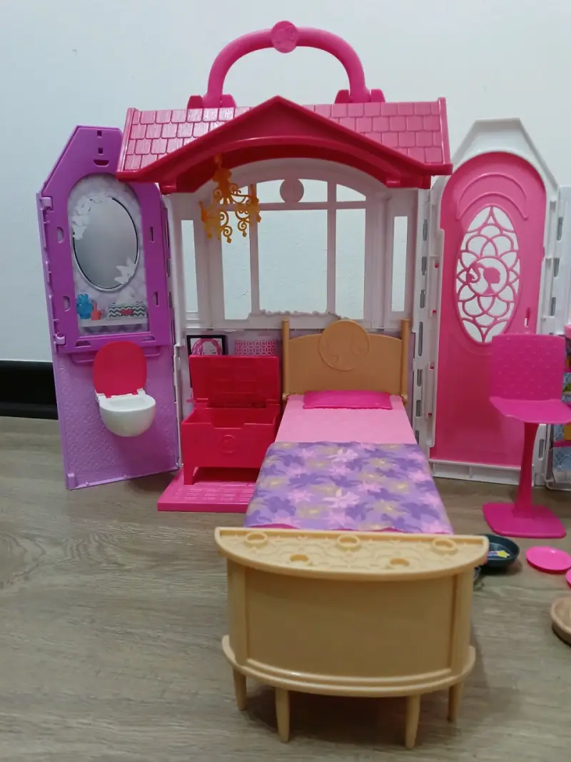 Casa de muñeca barbie con accesorios - 3