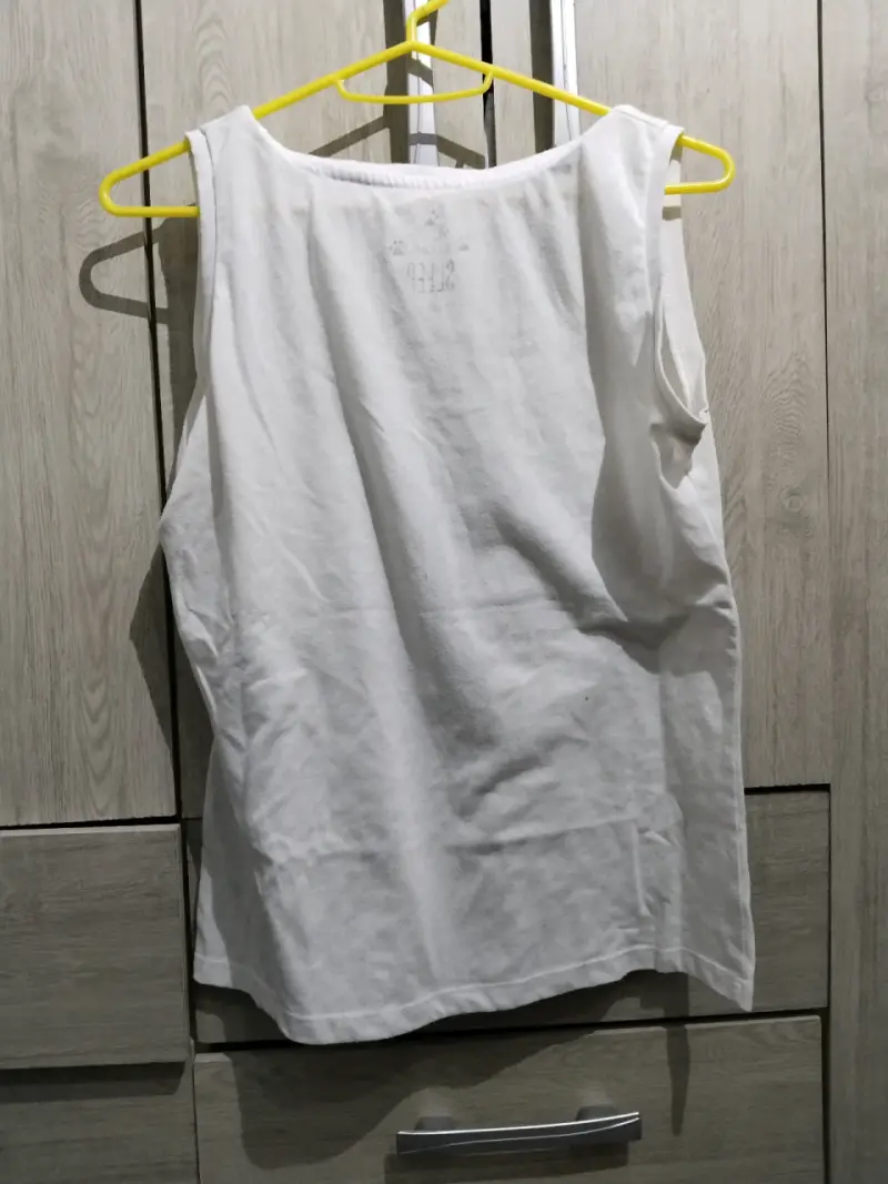 Polera sin mangas con estampado de gato - 2