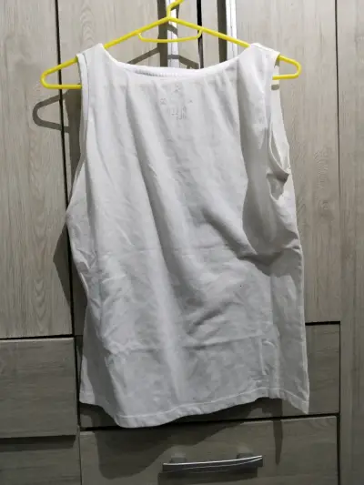 Polera sin mangas con estampado de gato - miniatura 2