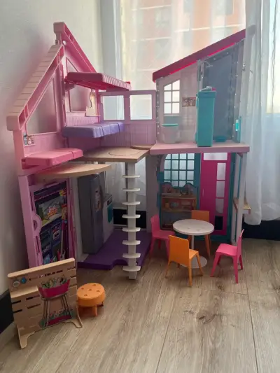 Casa de Malibu Barbie nueva - miniatura 3