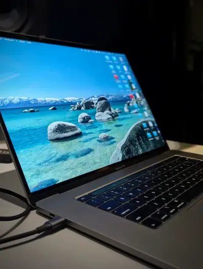 MACBOOK PRO 16'' 32RAM 1TB - 2019 - miniatura 1