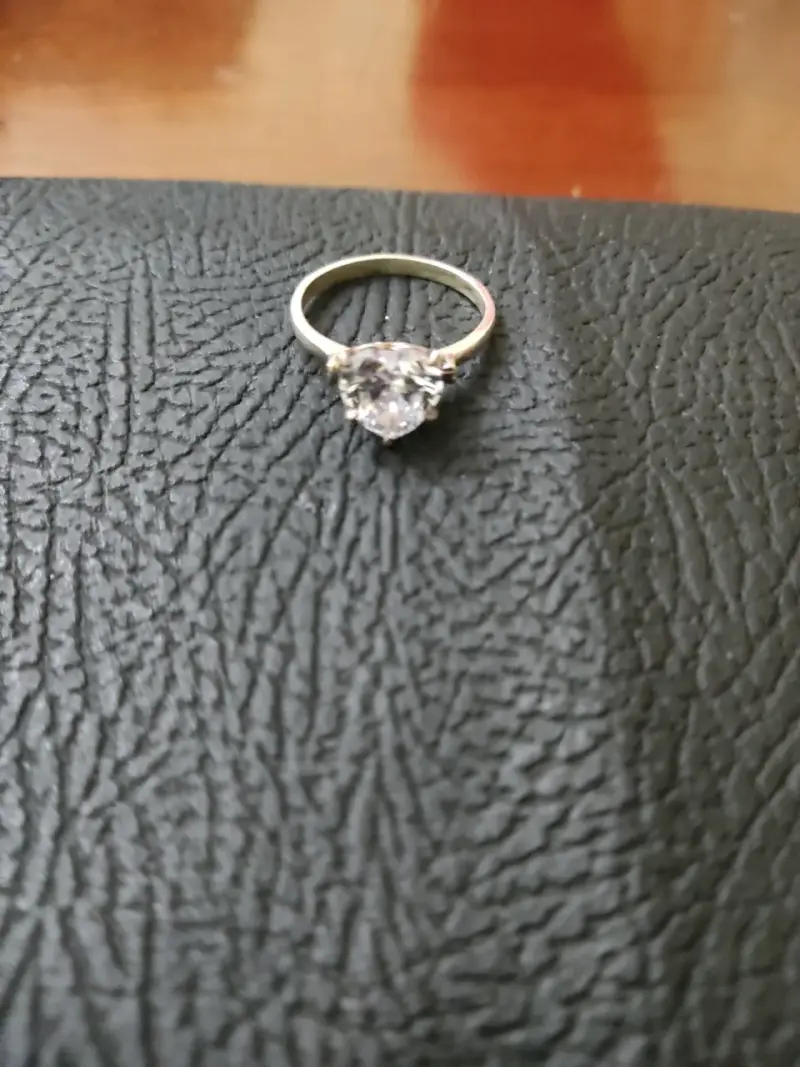 Anillo con piedra brillante plata 925. - 1