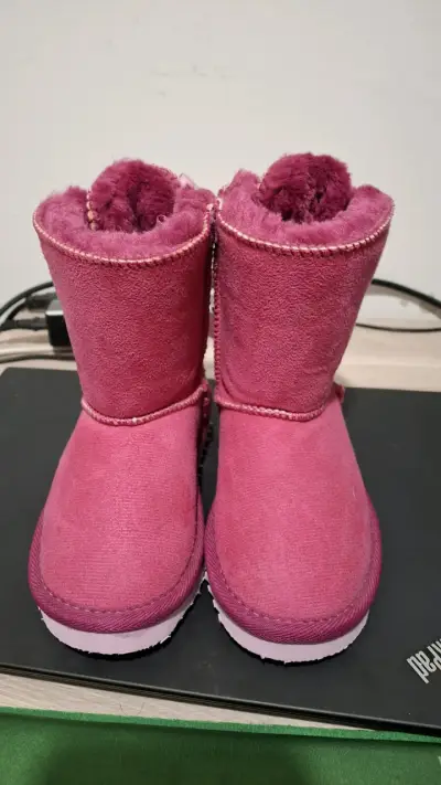 Botas rosadas de invierno para niña - miniatura 1