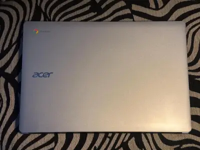 Chromebook Acer plateado - miniatura 1