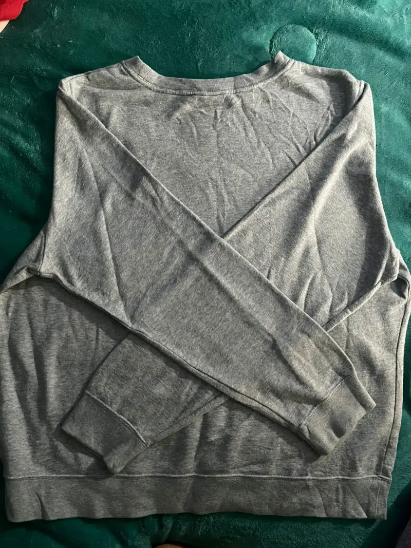 Polerón gris Nike - 2