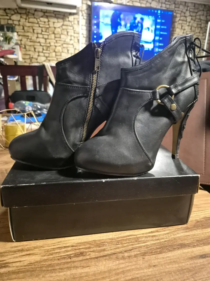 Botines de tacón alto negros - 4