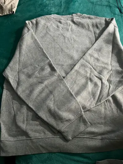 Polerón gris Levi's unisex - miniatura 3