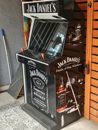 Máquina de arcade Jack Daniel's - miniatura 3