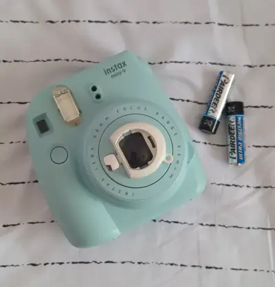 Cámara instantánea Instax Mini 9 celeste - miniatura 1