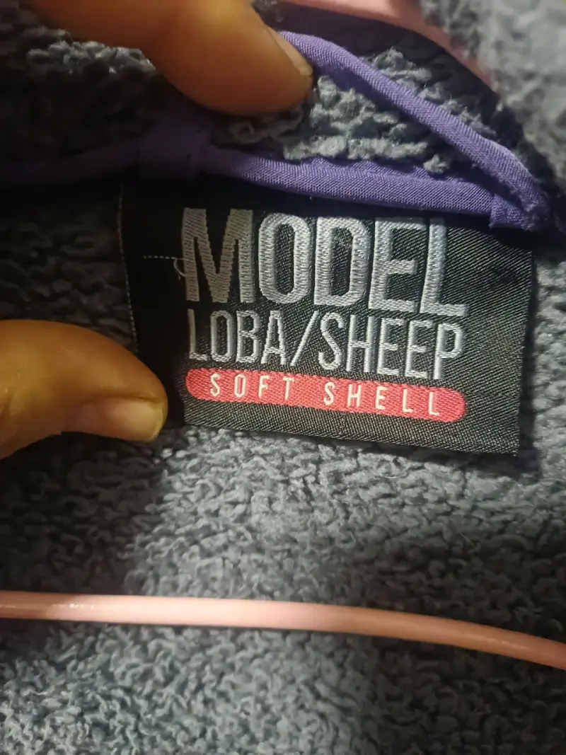 Chaqueta lila de soft shell con gorro talla L - 3