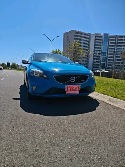 Volvo V40 R Design 2015 1.6 Turbo - miniatura 1