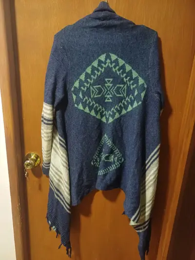 Cárdigan azul con diseño, forma irregular - miniatura 2
