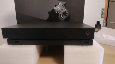 Xbox Serie X  1TB NUEVA - miniatura 1