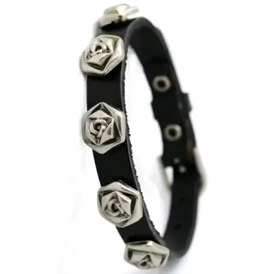 Pulsera de cuero con incrustaciones metálicas - miniatura 1